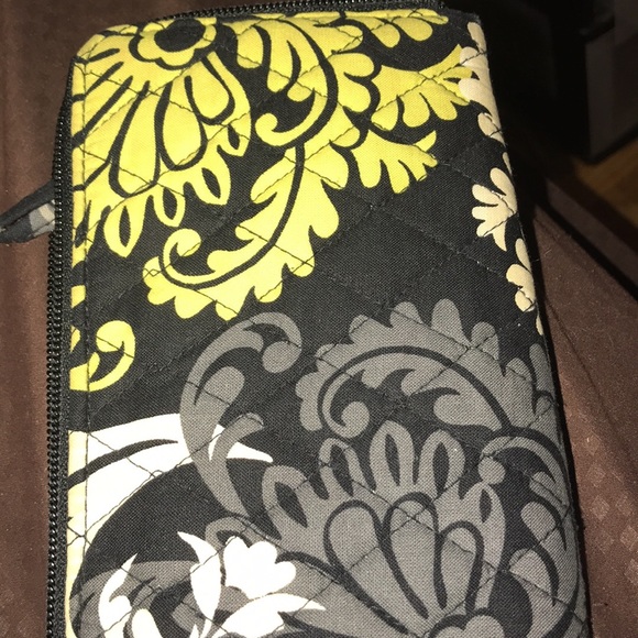 Vera Bradley set - Picture 2 of 2